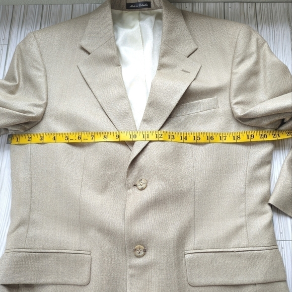 Oscar de la Renta Tailored Fit Wool Blazer in Sand Dune Size 10 / 12 - Picture 12 of 15